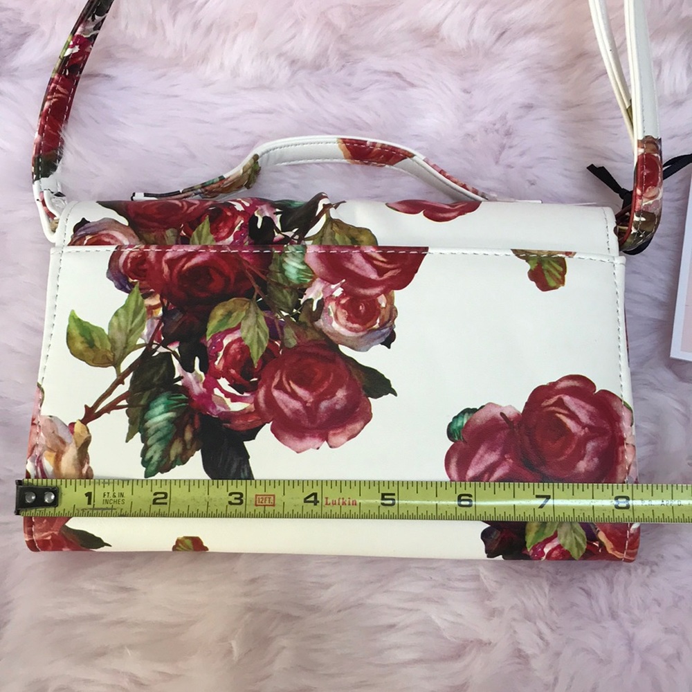 JUICY COUTURE ROSE PURSE 🌹 - Picture 4 of 8